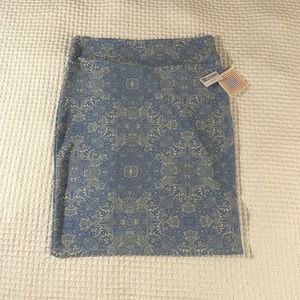 LuLaRoe Women’s Cassie Pencil Skirt/Size: 2XL / Color: Light Blue-Cream (NWT)